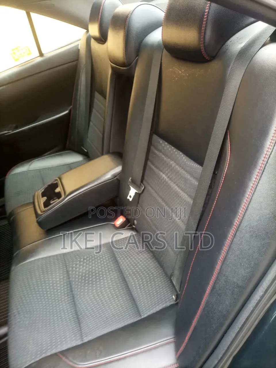 Toyota Camry 2016 Black