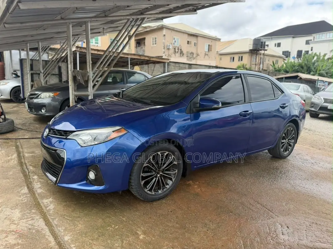 Toyota Corolla S 4dr Sedan (1.8L 4cyl CVT) 2015 Blue
