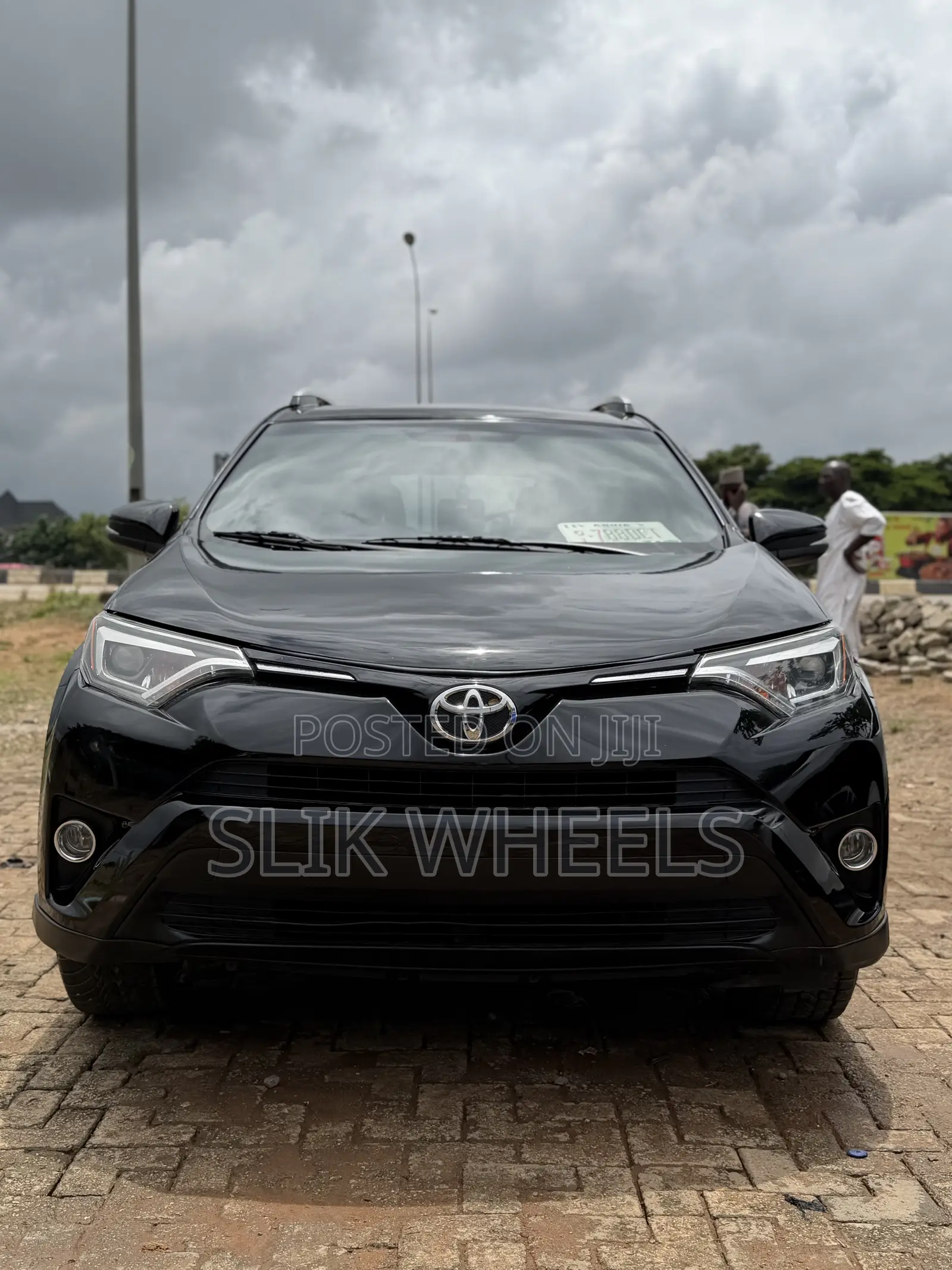 Toyota RAV4 SE AWD (2.5L 4cyl 6A) 2017 Black