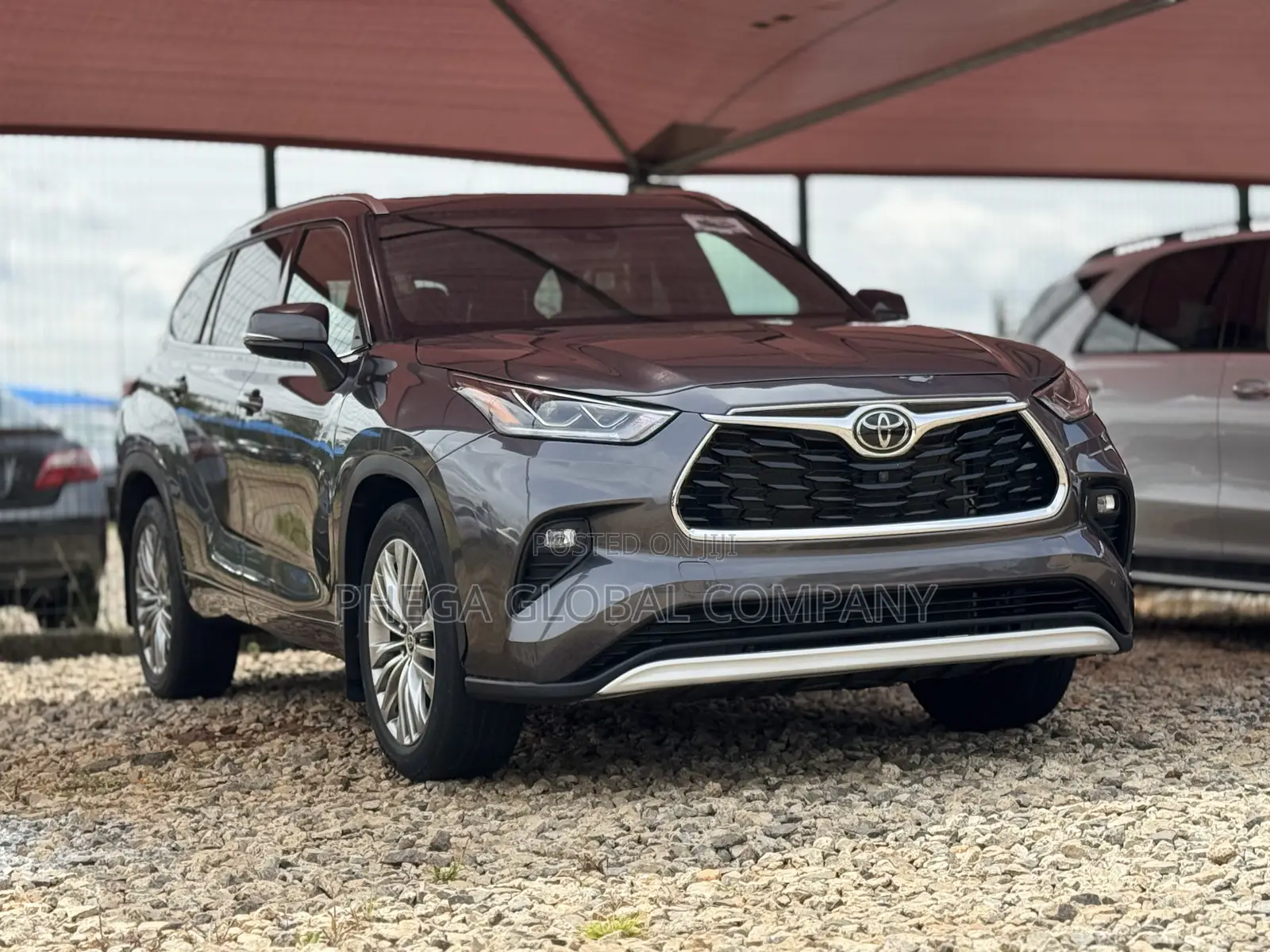 Toyota Highlander Platinum AWD 2023 Gray