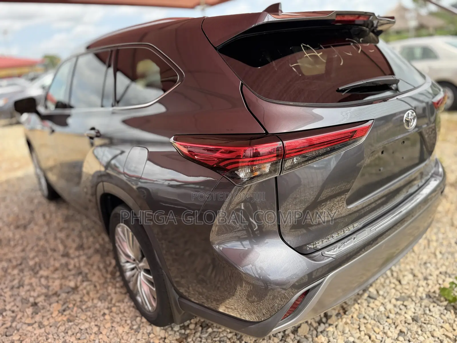 Toyota Highlander Platinum AWD 2023 Gray