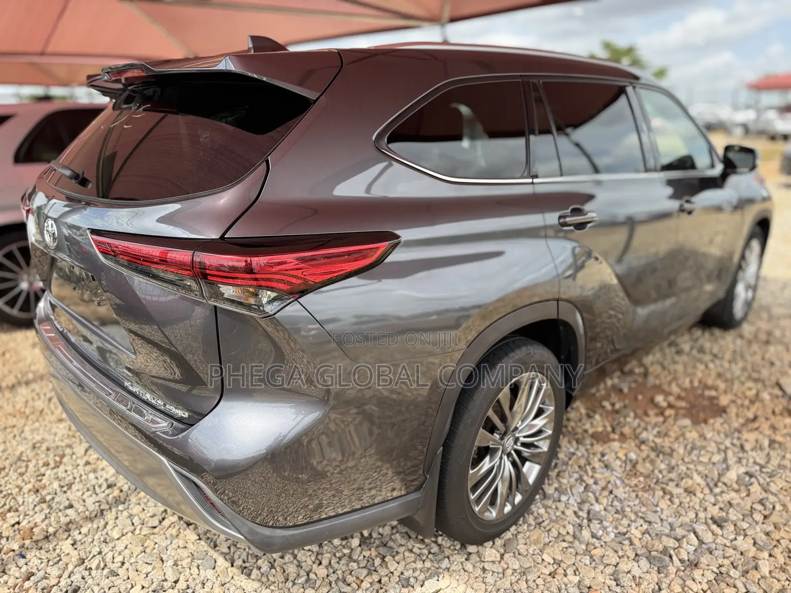 Toyota Highlander Platinum AWD 2023 Gray