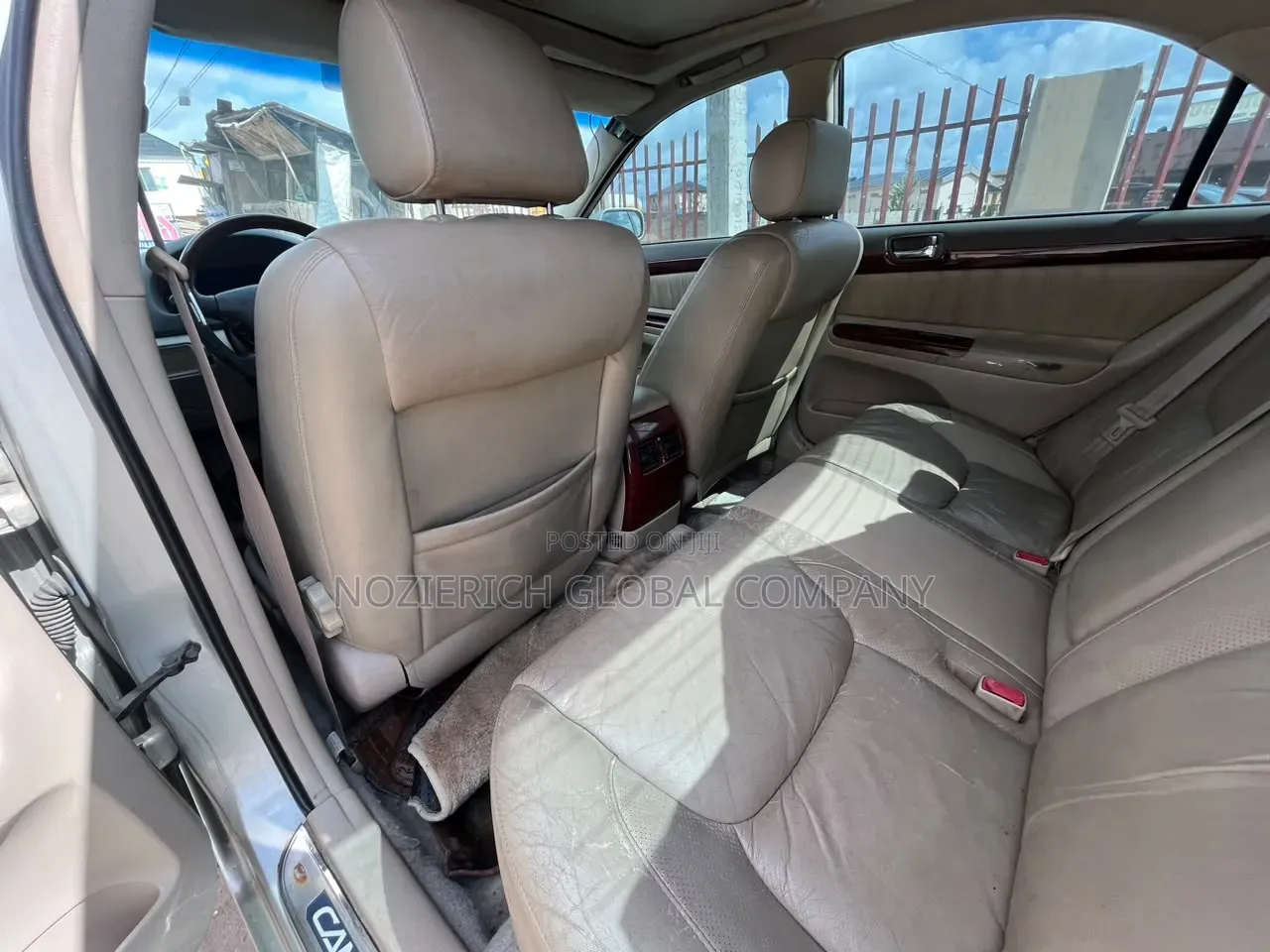 Toyota Camry XLE 4dr Sedan (2.4L 4cyl 4A) 2004 Silver