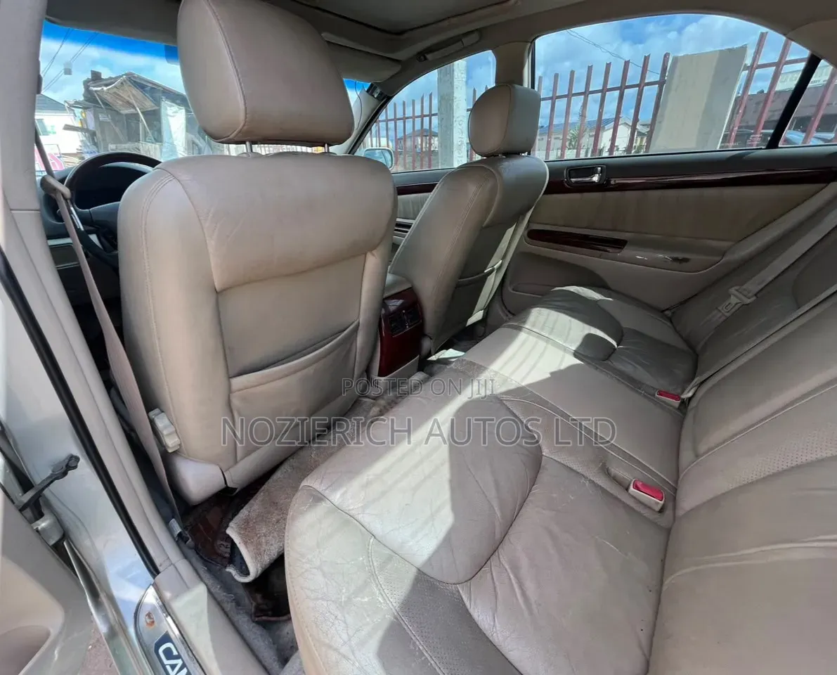 Toyota Camry 2004 Silver