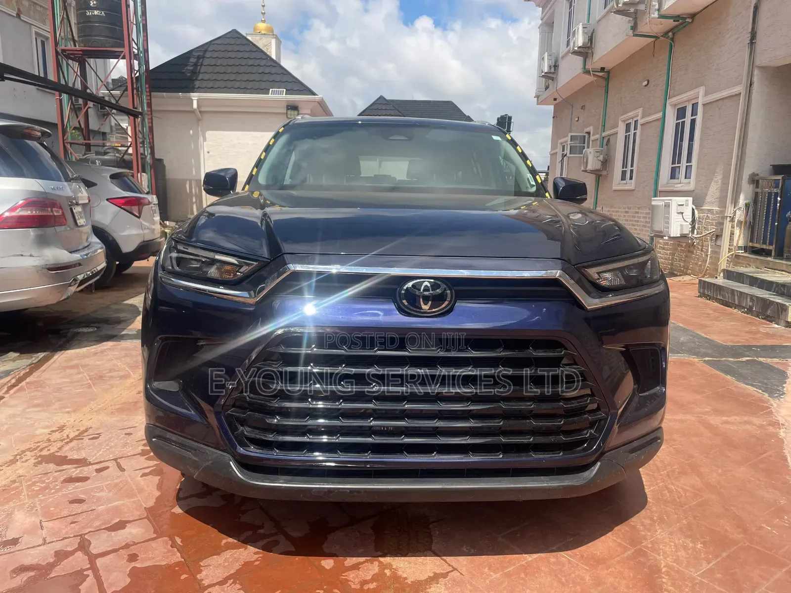 Toyota Grand Highlander XLE AWD 2024 Blue
