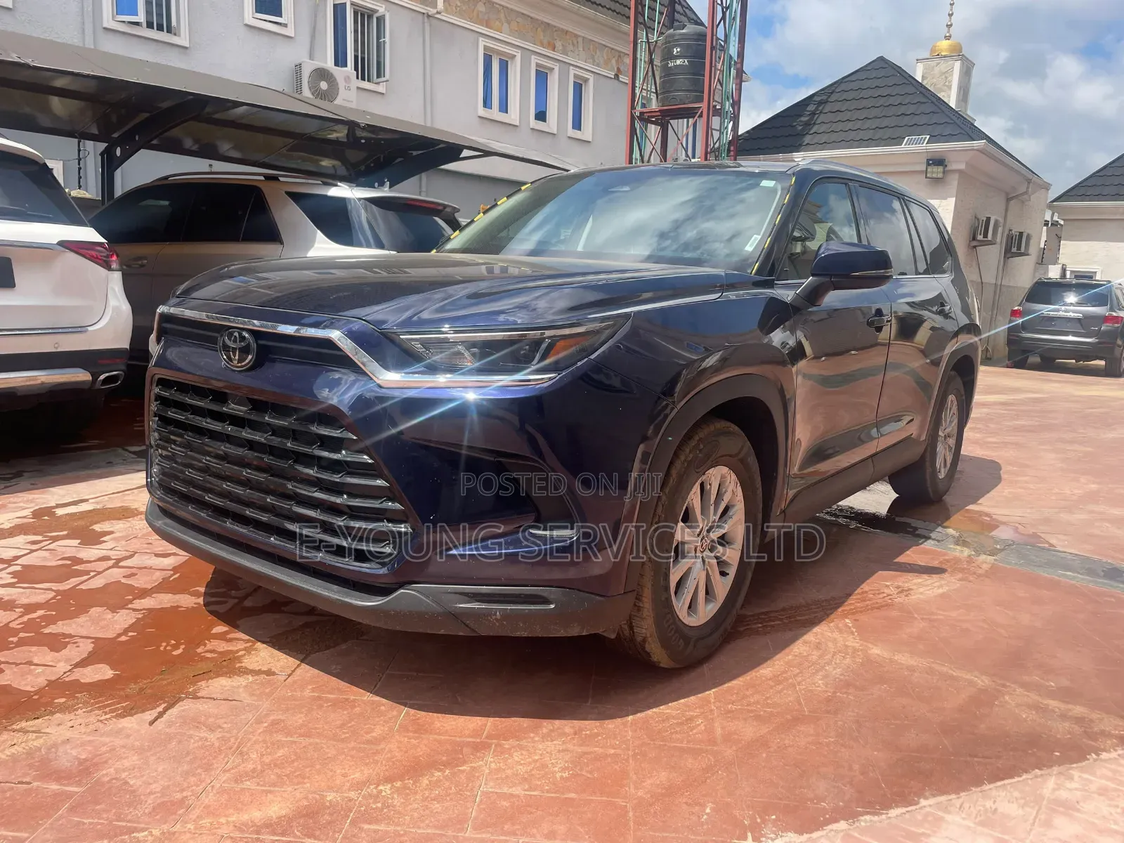 Toyota Grand Highlander XLE AWD 2024 Blue