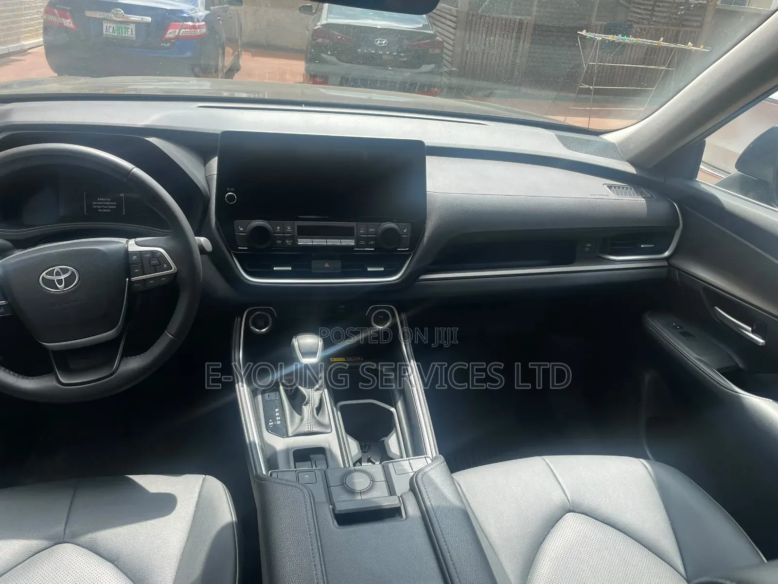 Toyota Grand Highlander XLE AWD 2024 Blue