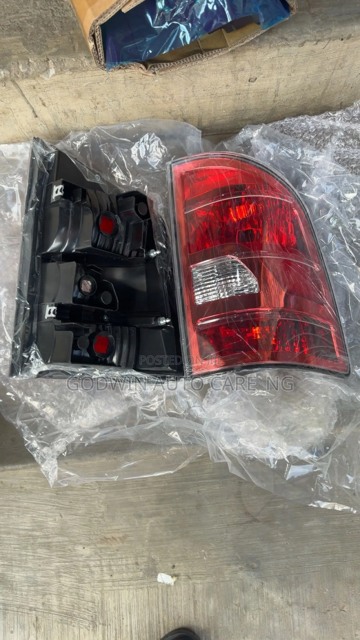Taillights 2010-2012 Honda Ridgeline