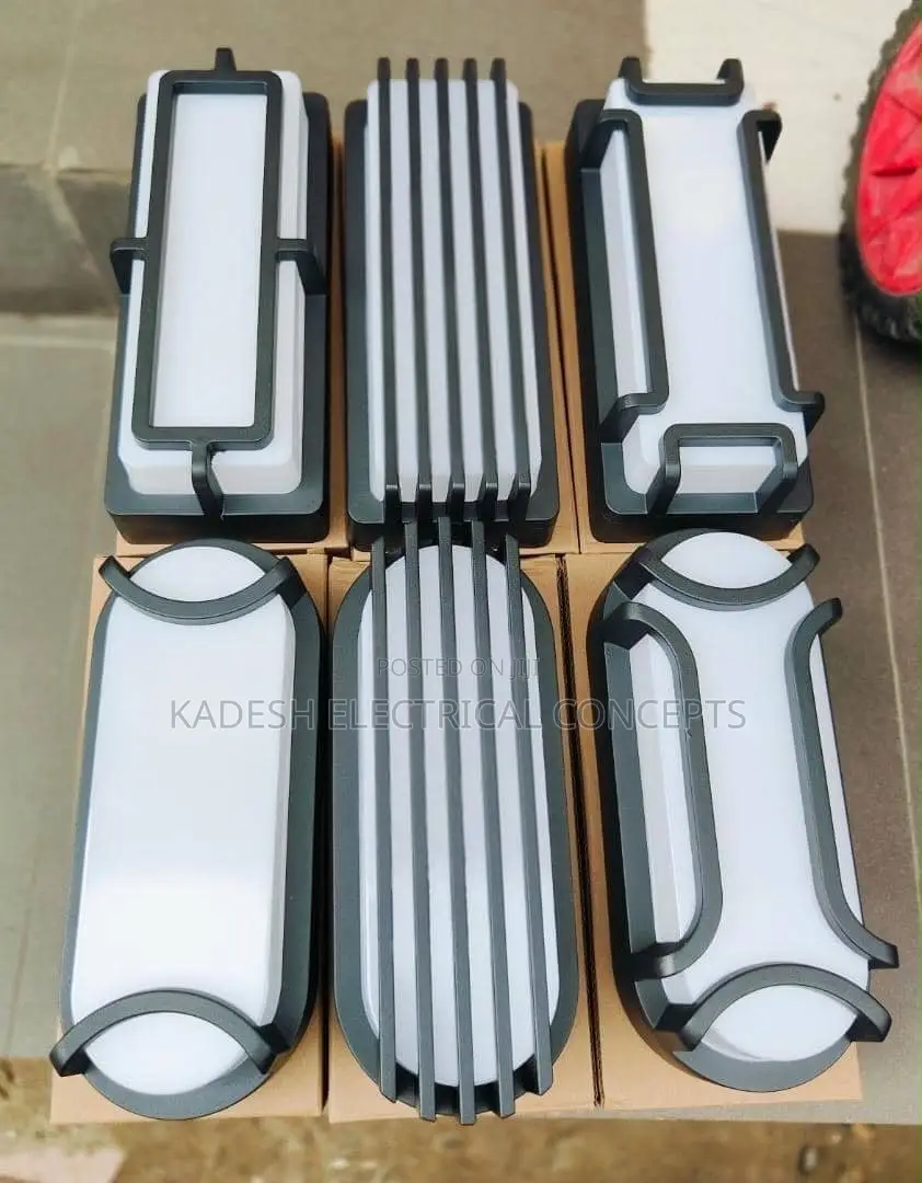 Morden LED Bulkhead Wall Light IP65 Waterproof Outdoor Surface Flush