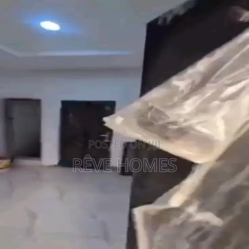 Studio Apartment in Adekunle for rent