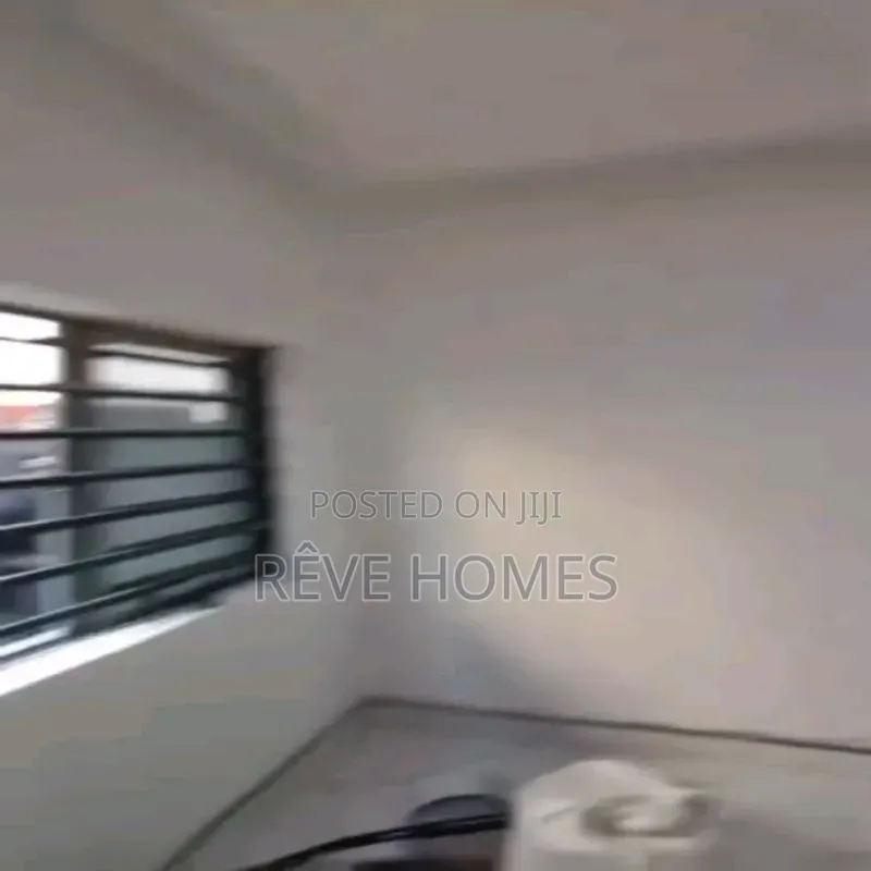 Studio Apartment in Adekunle for rent