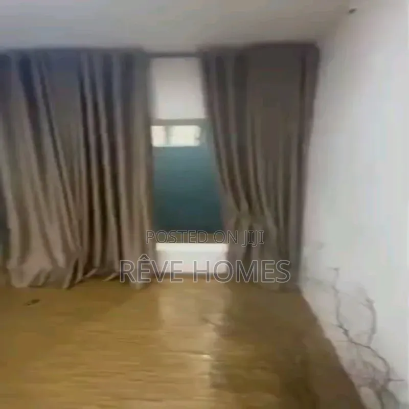 3bdrm Block of Flats in Shomolu / Shomolu for rent