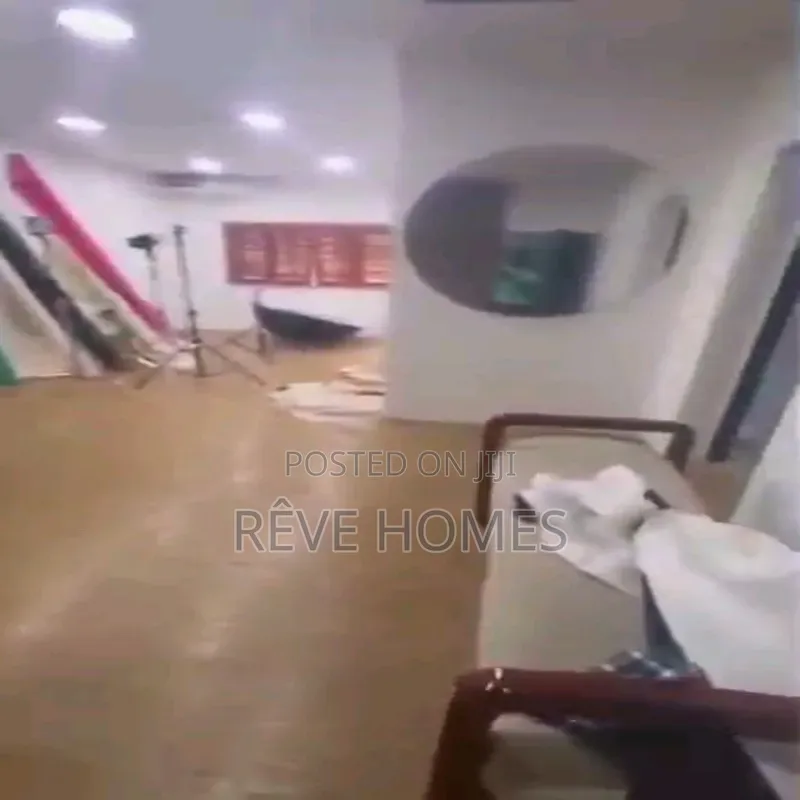 3bdrm Block of Flats in Shomolu / Shomolu for rent