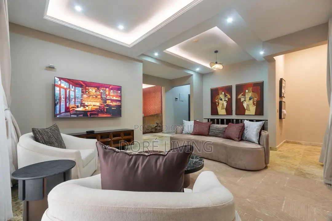 HOT LISTING! Posh 1 Bed With Cinema | Oniru, Lekki