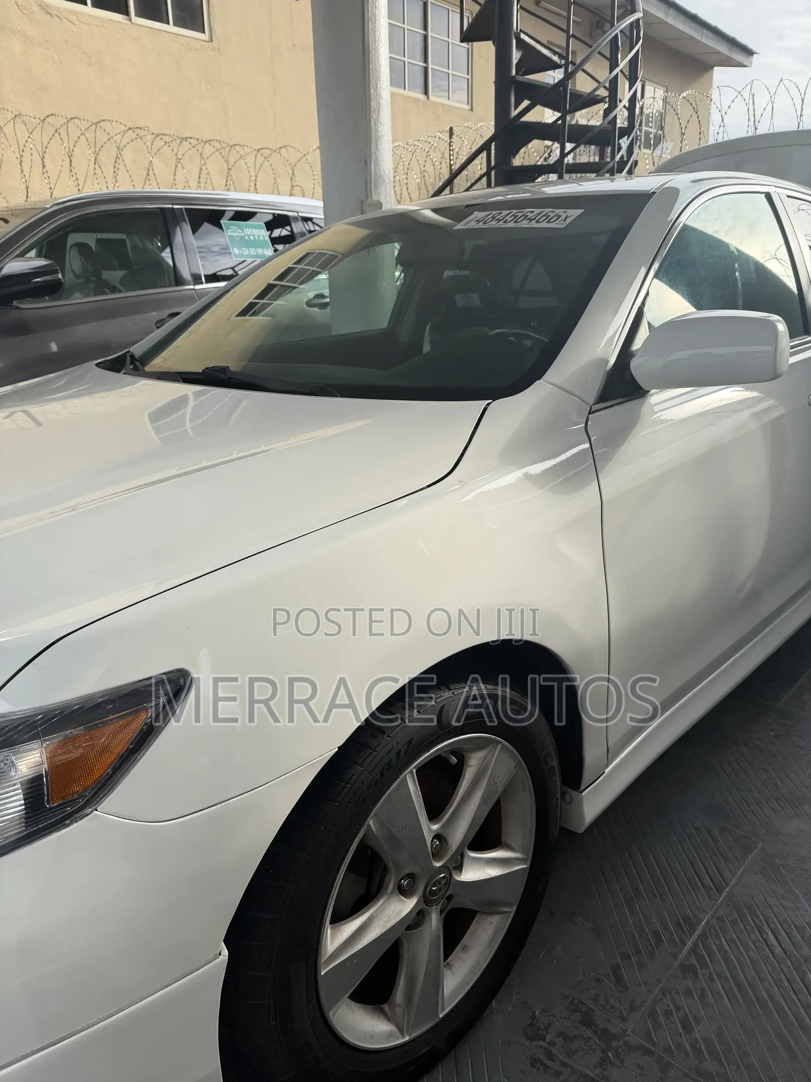Toyota Camry SE 4dr Sedan (2.5L 4cyl 6A) 2011 White