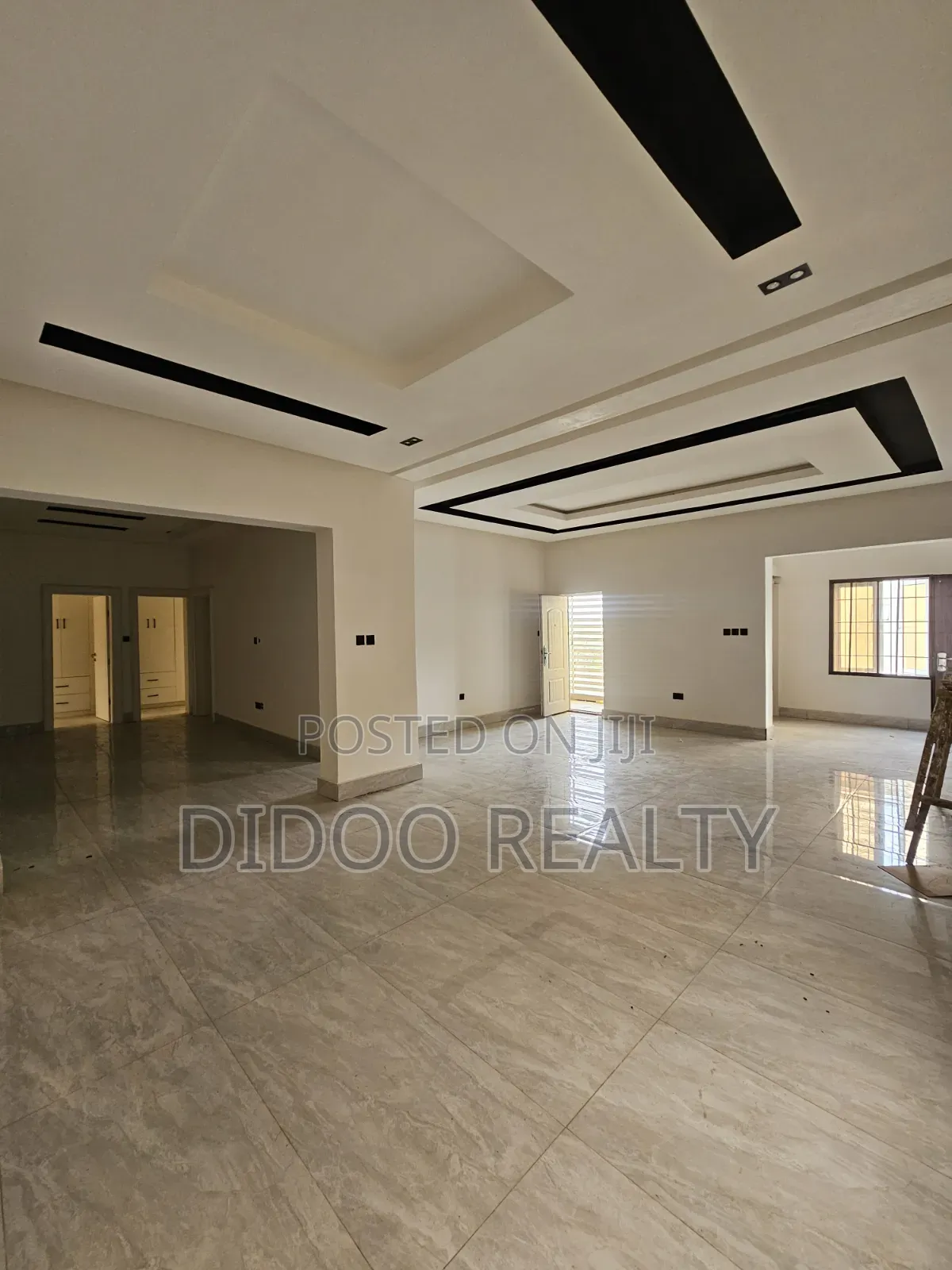 3bdrm Block of Flats in Wuye for sale