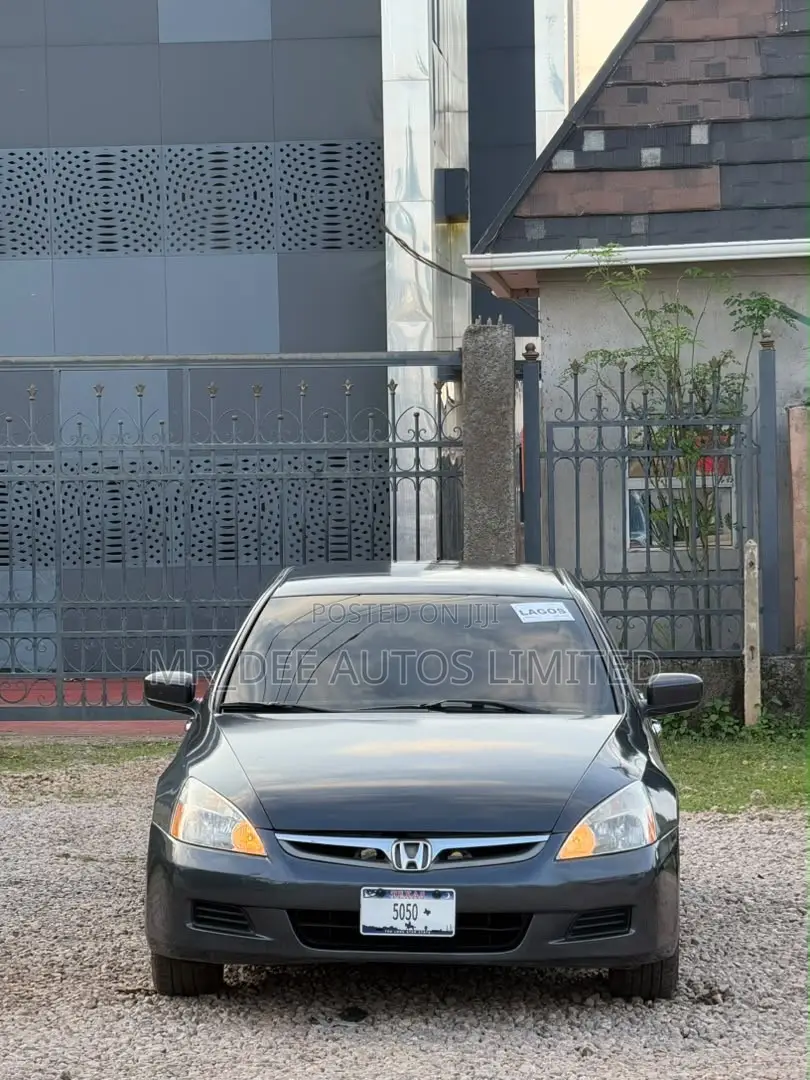 Honda Accord 2006 Gray