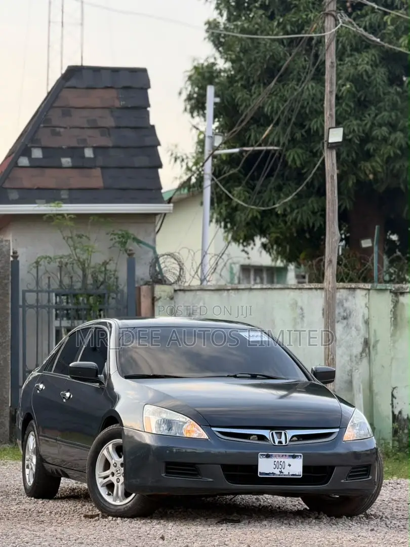 Honda Accord 2006 Gray