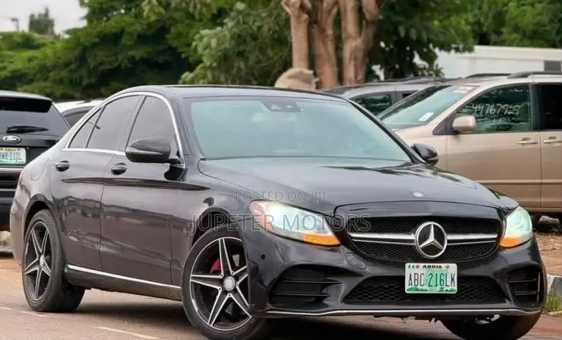 Mercedes-Benz C300 Base 4Matic Sedan AWD (2.0L 4cyl 7A) 2016 Black