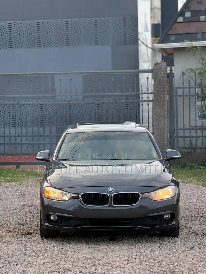 BMW 320i 2016 Gray