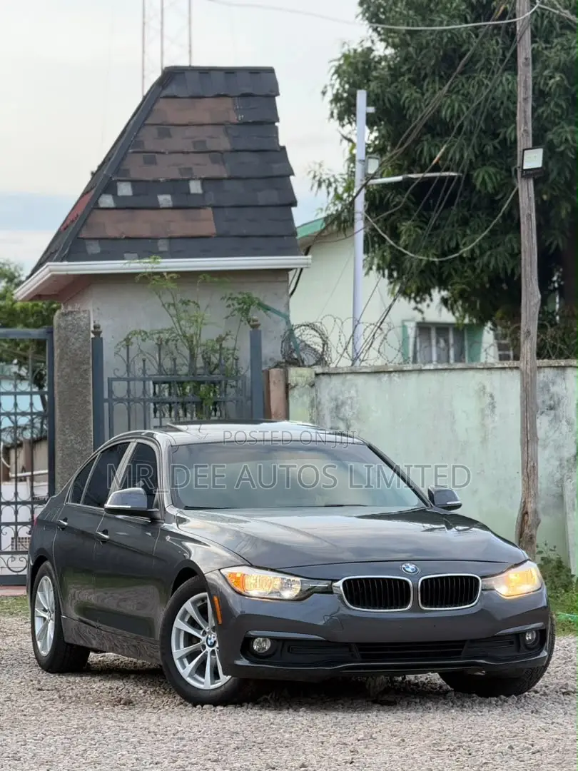 BMW 320i 2016 Gray