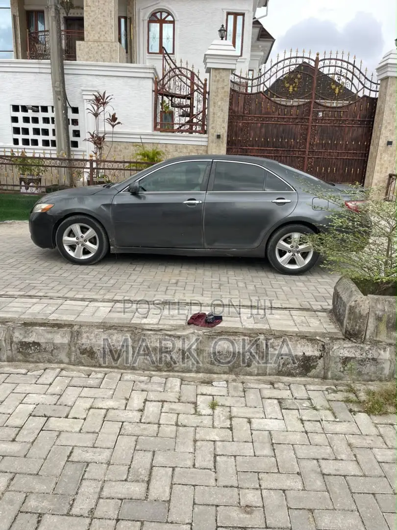 Toyota Camry 2008 Gray
