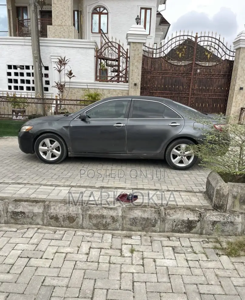 Toyota Camry 2008 Gray