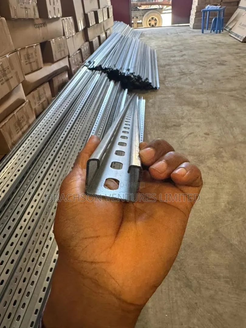 Imported Galvanized Slotted Unitrust 40x41x3mm