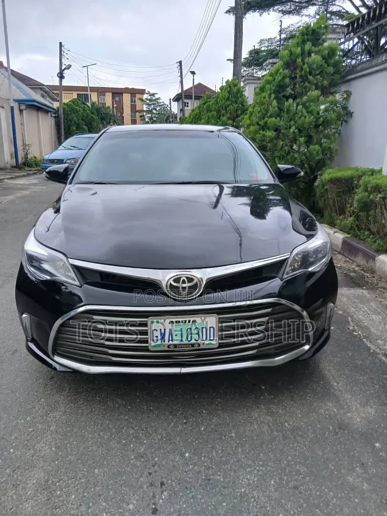 Toyota Avalon Limited 4dr Sedan (3.5L 6cyl 6A) 2015 Black