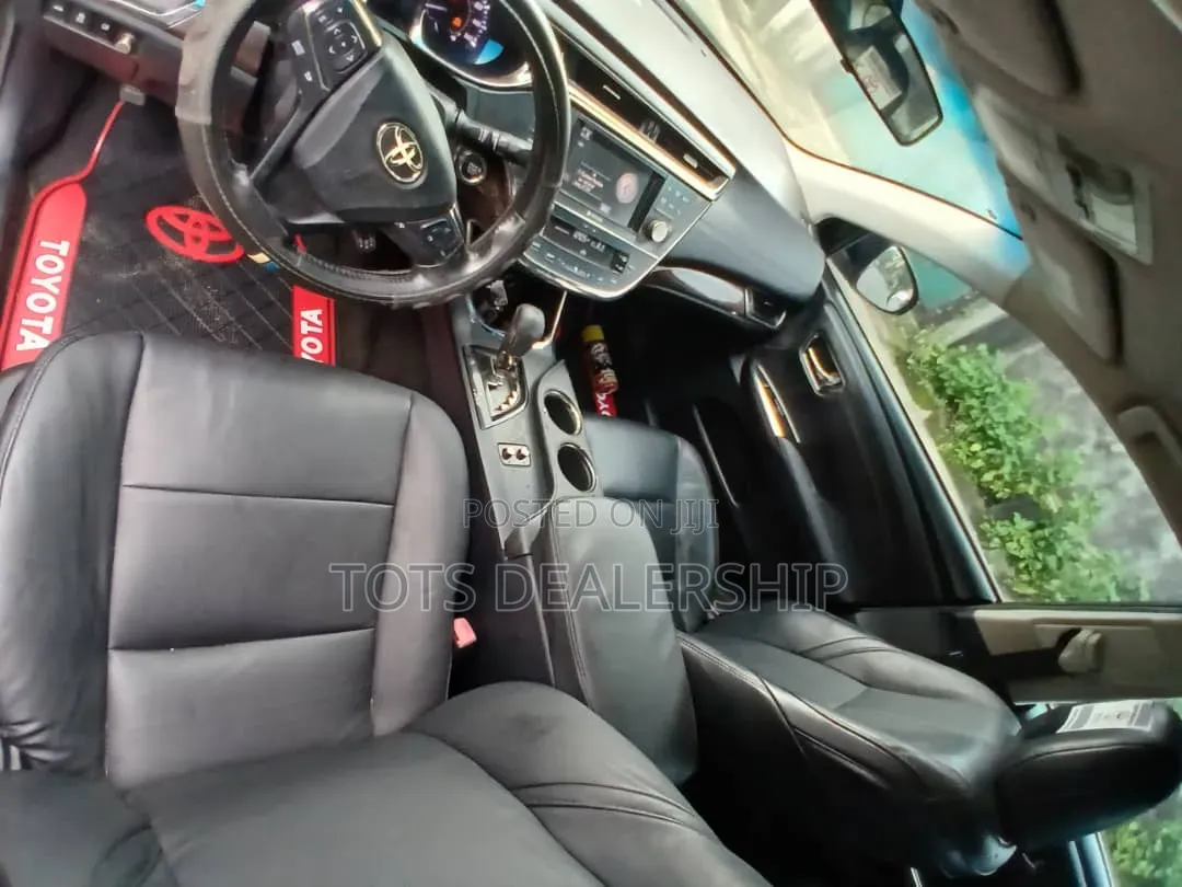 Toyota Avalon Limited 4dr Sedan (3.5L 6cyl 6A) 2015 Black