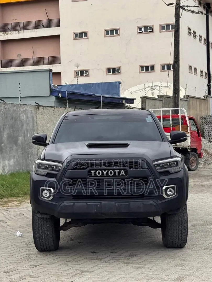 Toyota Tacoma Limited 2017 Black