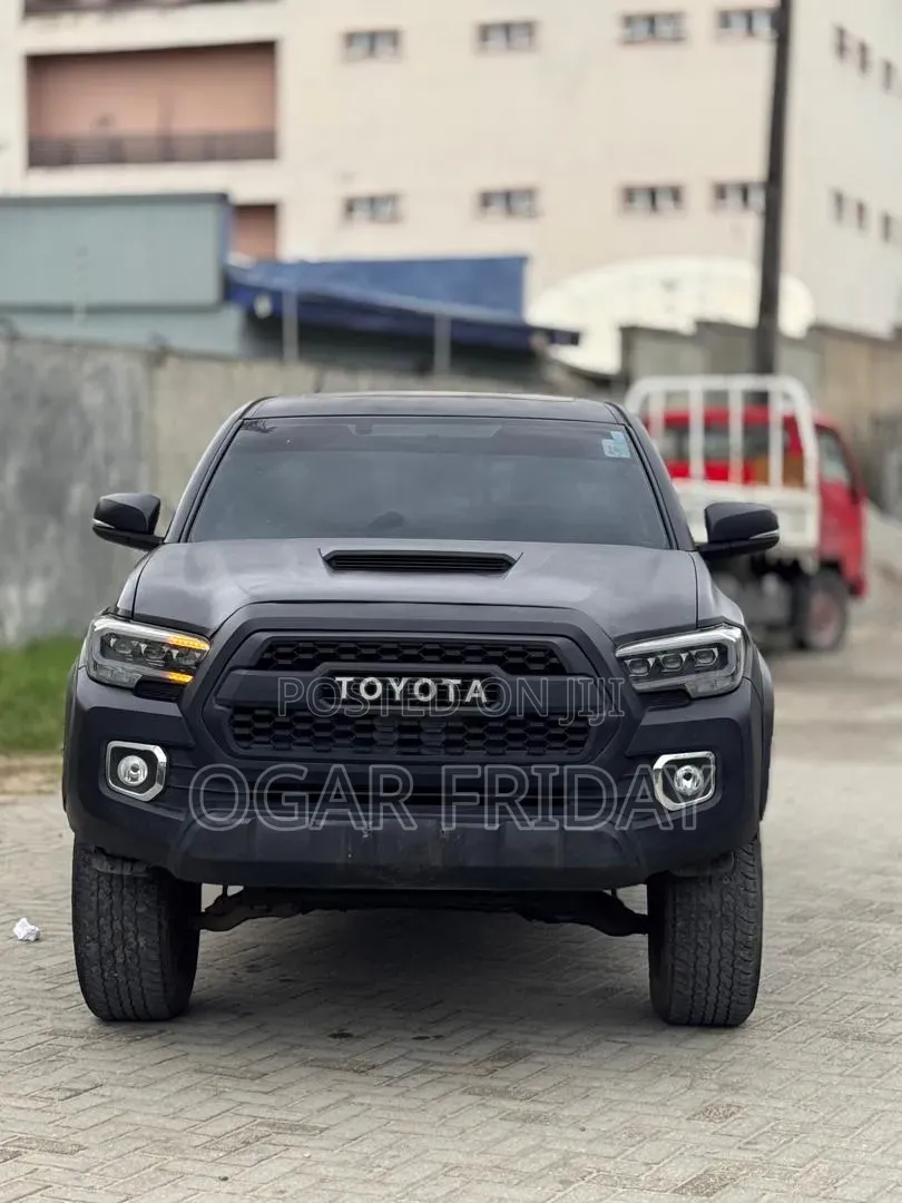 Toyota Tacoma Limited 2017 Black
