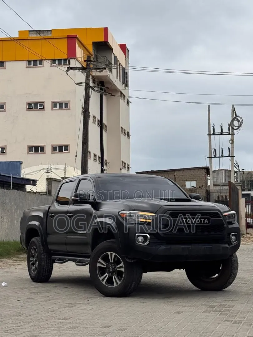 Toyota Tacoma Limited 2017 Black