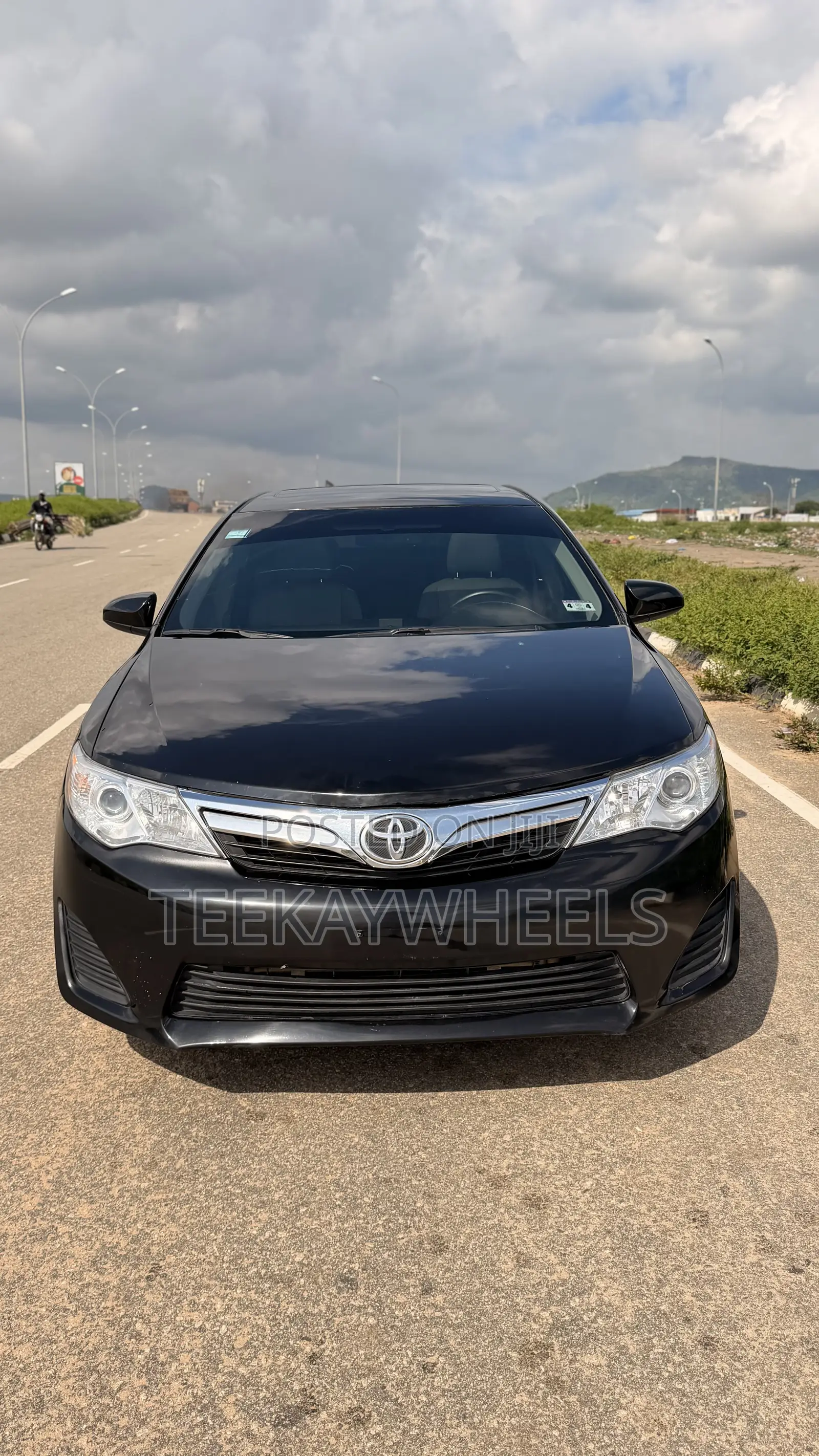 Toyota Camry XLE V6 4dr Sedan (3.5L 6cyl 6A) 2012 Black
