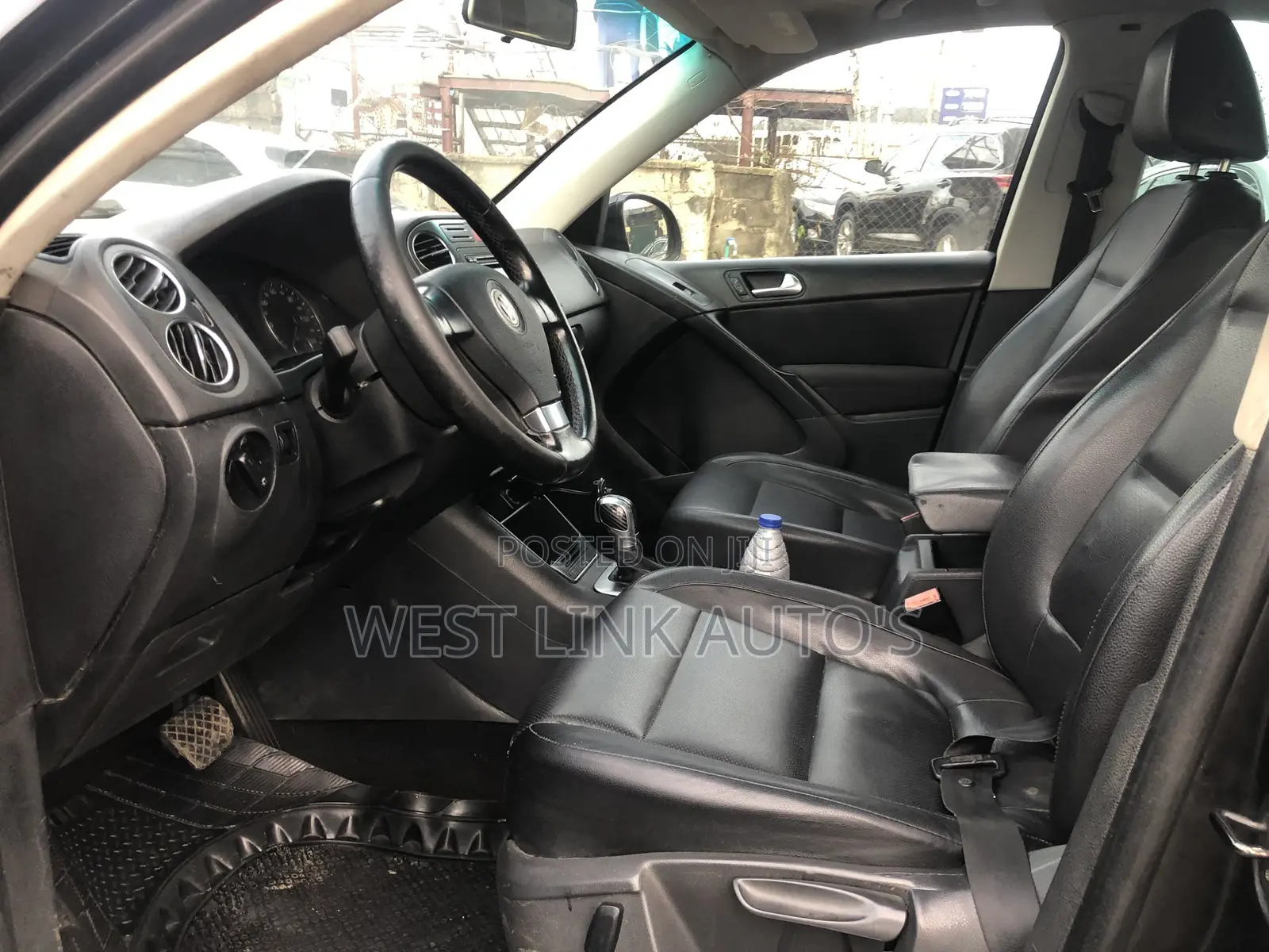 Volkswagen Tiguan S with Sunroof 2013 Black