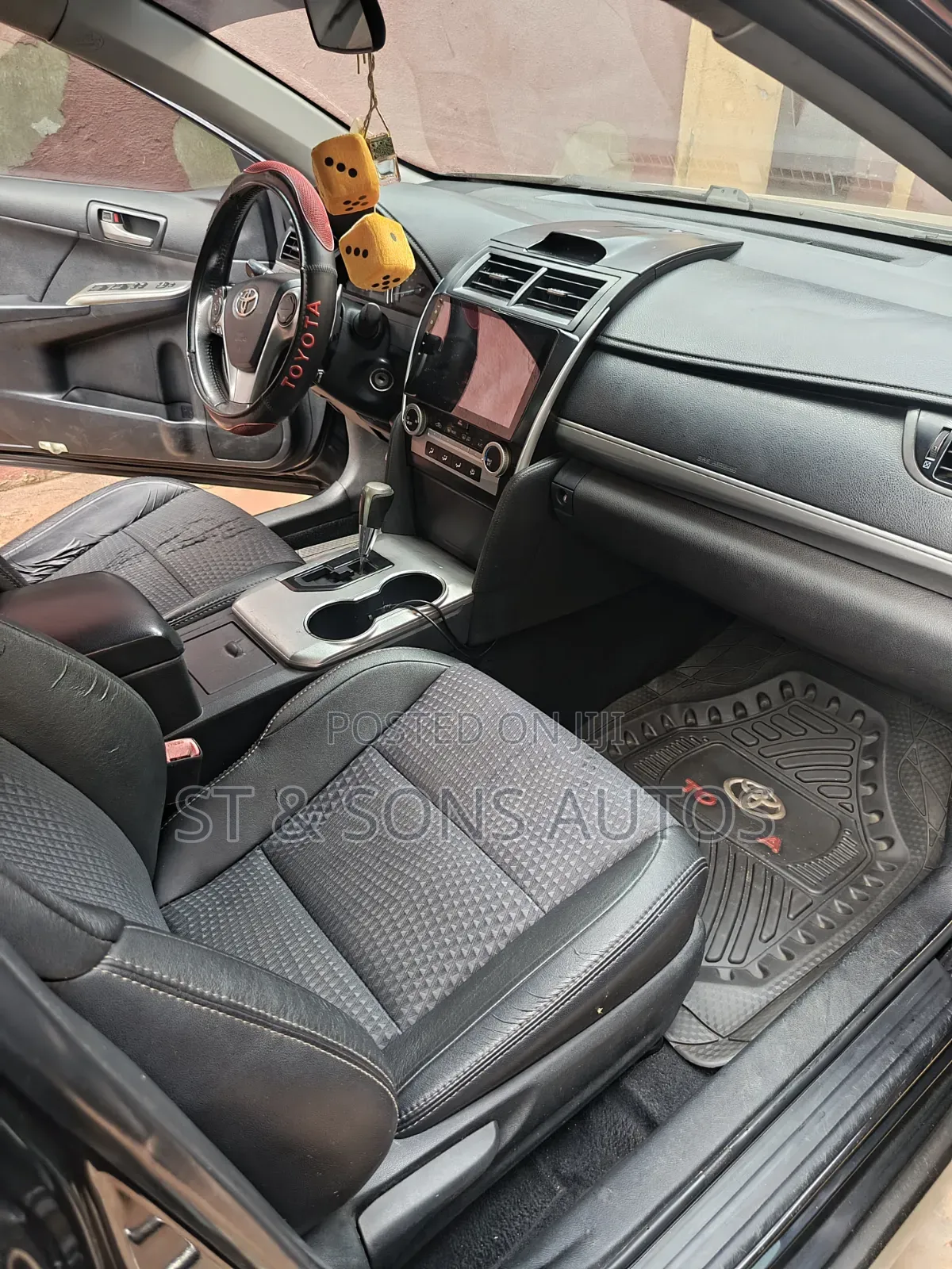 Toyota Camry SE 4dr Sedan (2.5L 4cyl 6A) 2013 Black