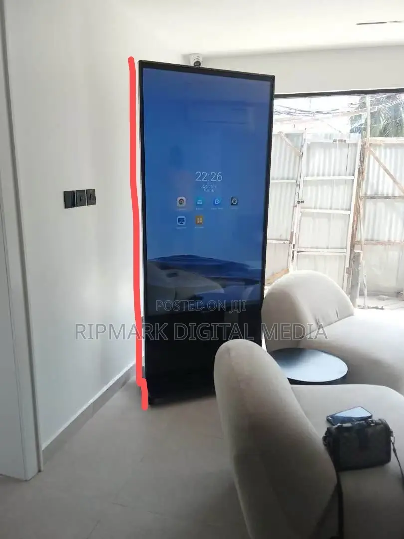 65 Inches Sigital Interactive Touchscreen Digital Signage