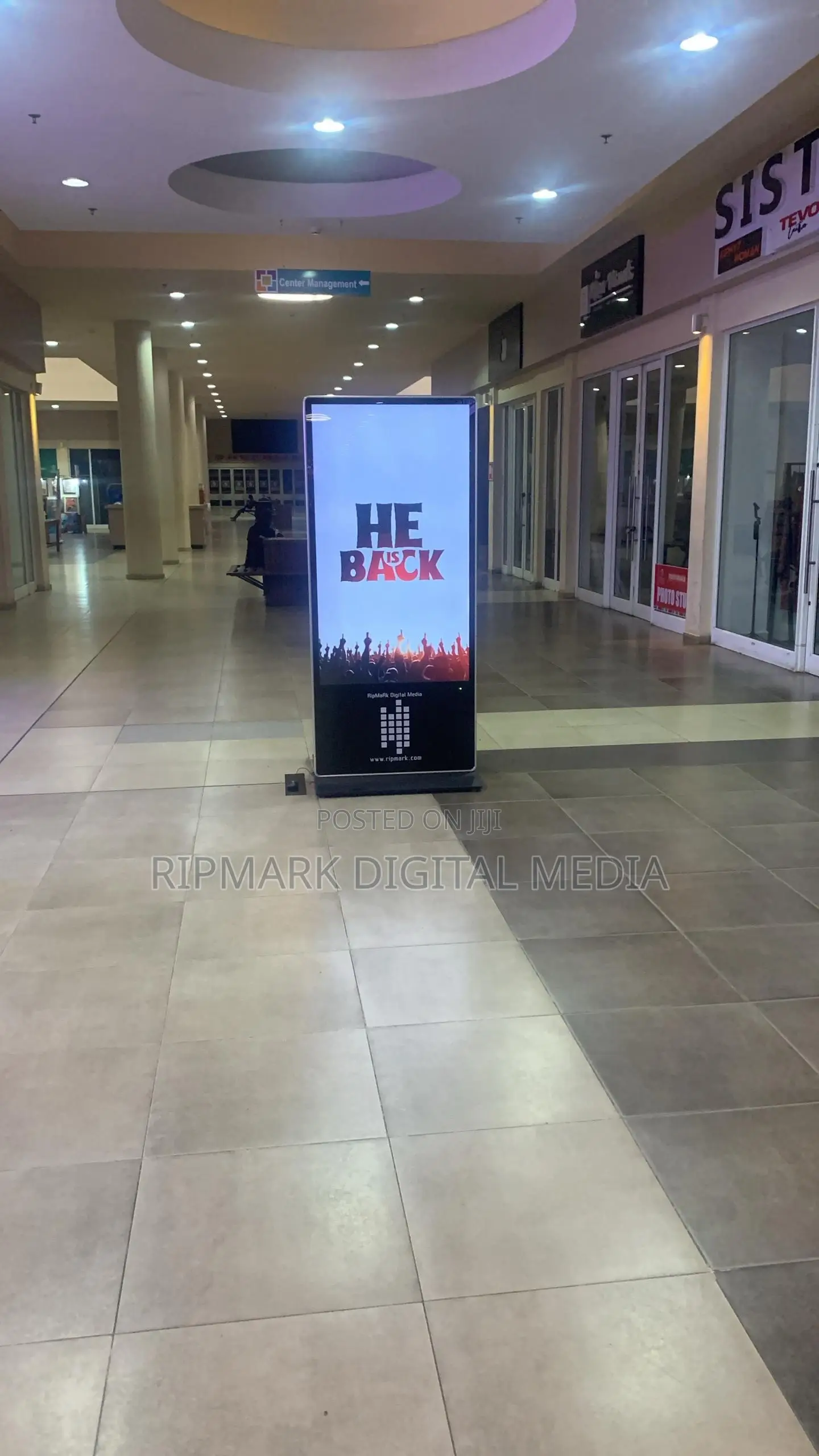 65 Inches Sigital Interactive Touchscreen Digital Signage