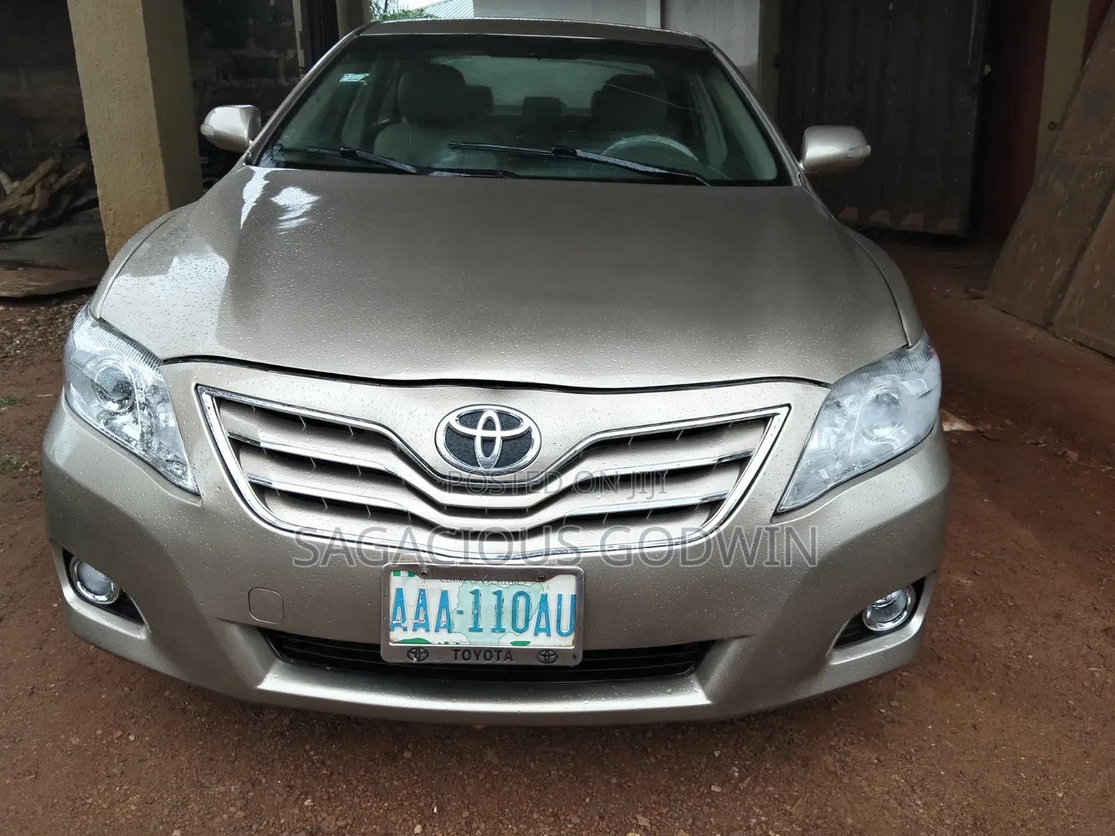 Toyota Camry 2.4 LE 2008 Gold