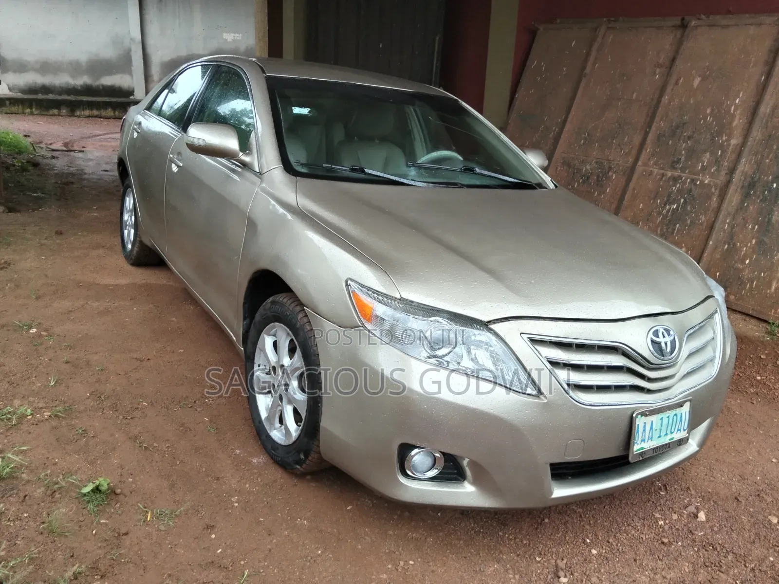 Toyota Camry 2.4 LE 2008 Gold