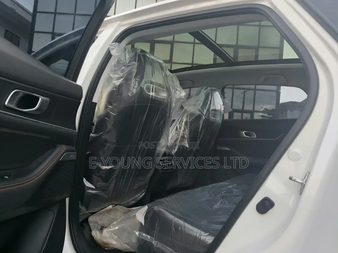 Changan UNI-K 2.0 Petrol AWD 2022 White