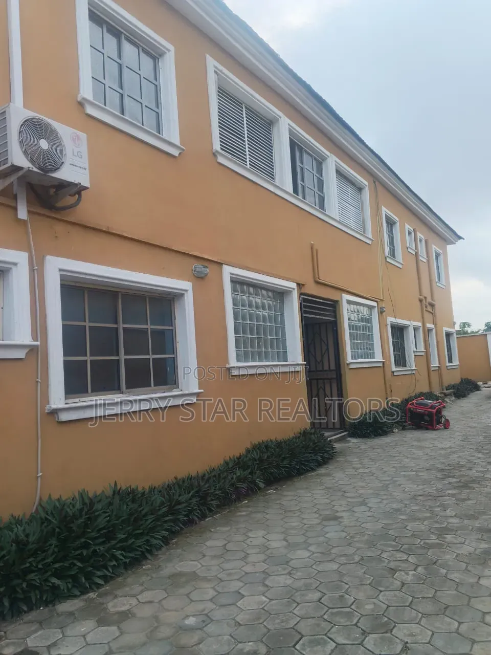 2bdrm Block of Flats in Marshyhill Estate, Ado / Ajah for rent