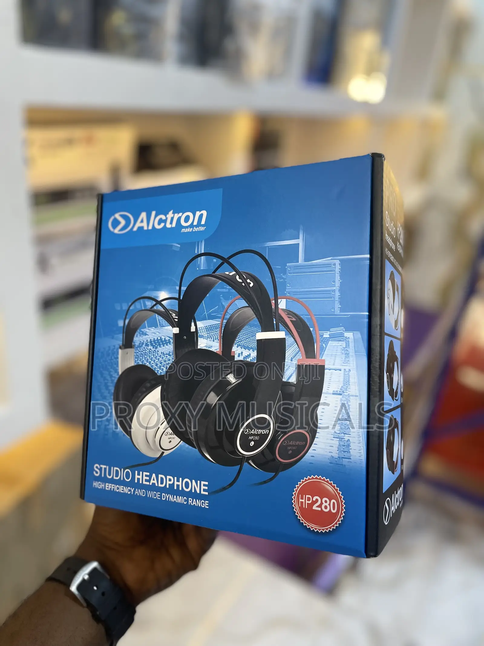 Alctron Professional Closed-Back Studio Monitoring Headphones