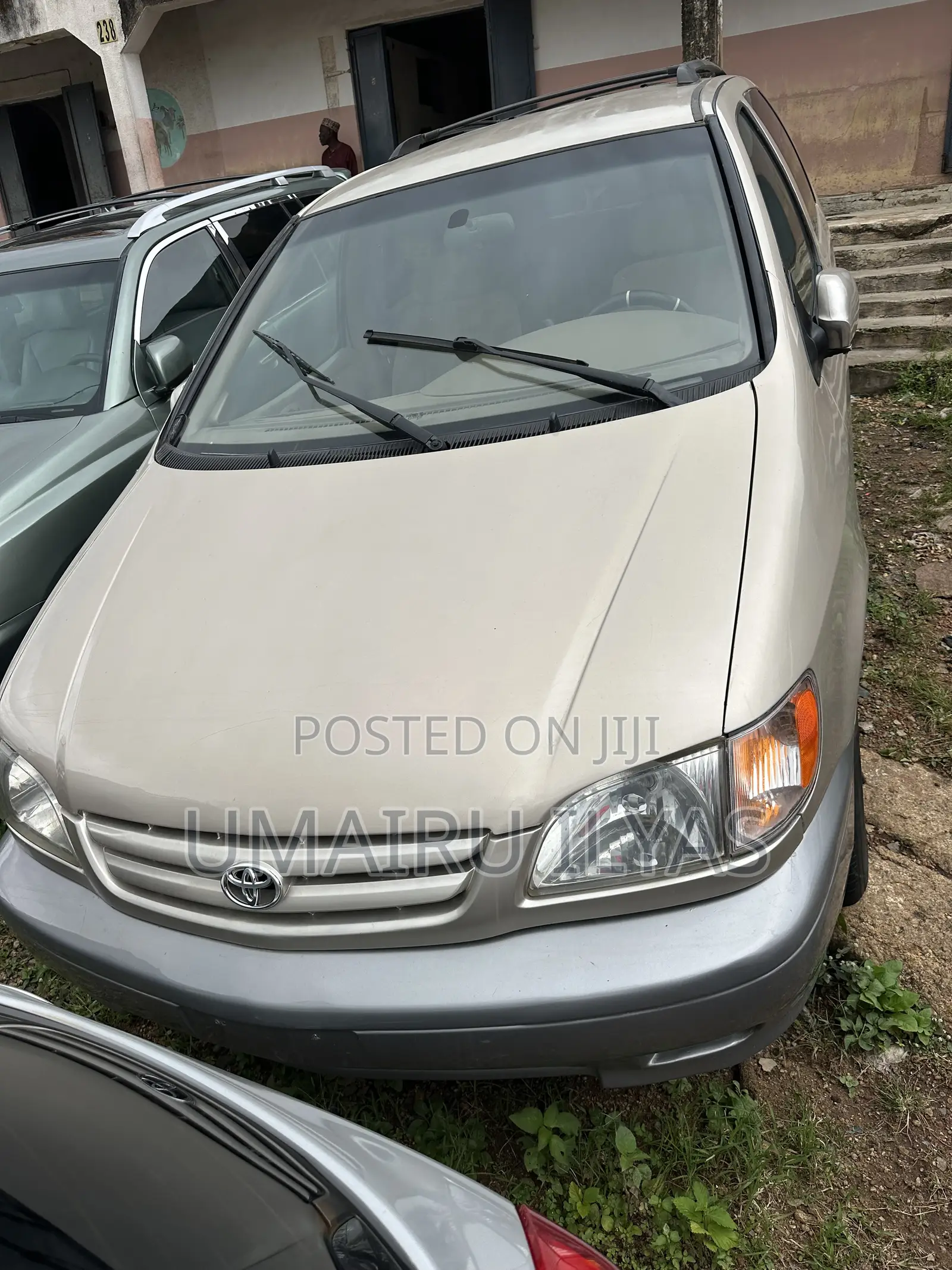 Toyota Sienna 2002 Gold