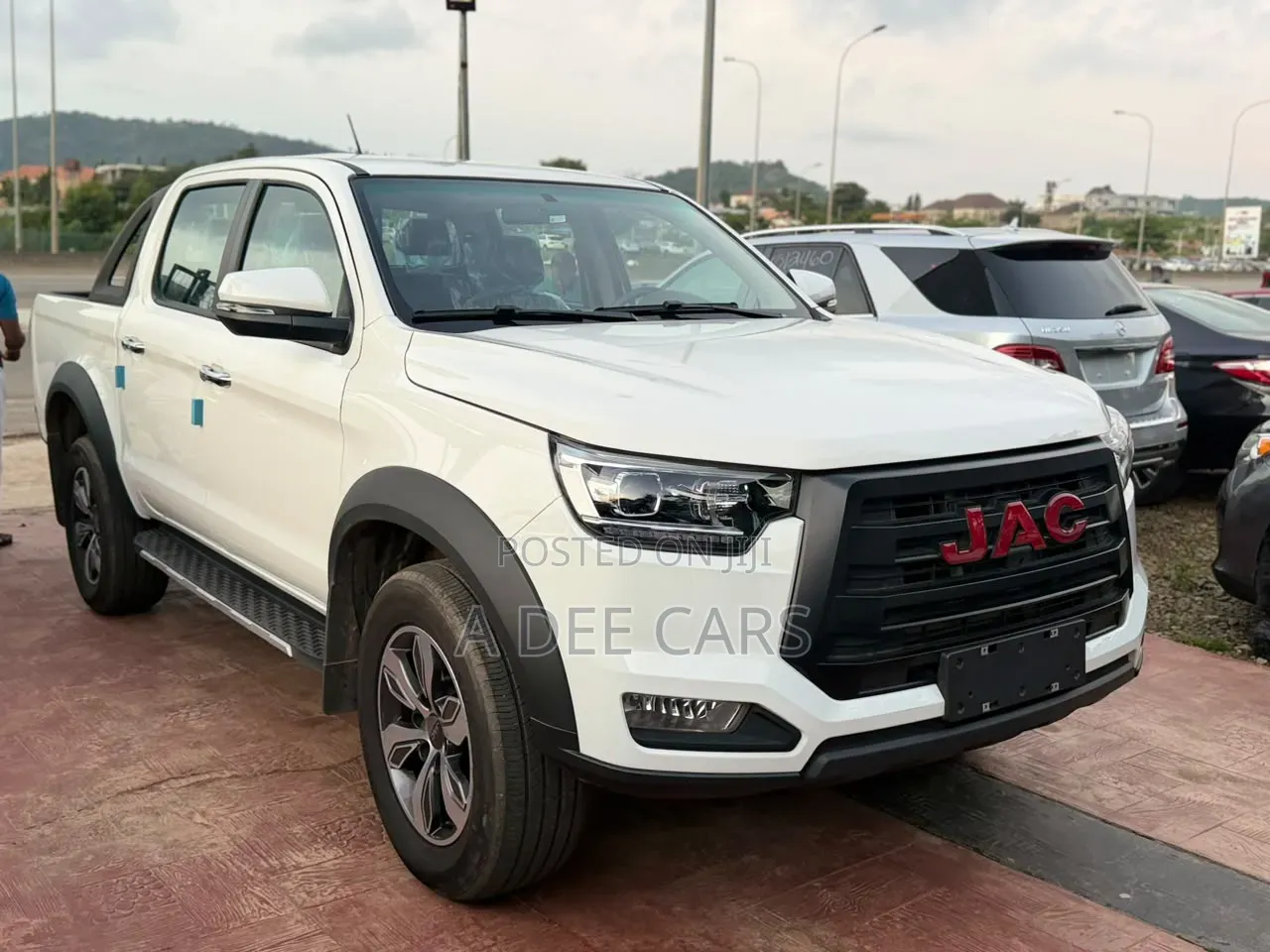 New JAC T8 2026 White