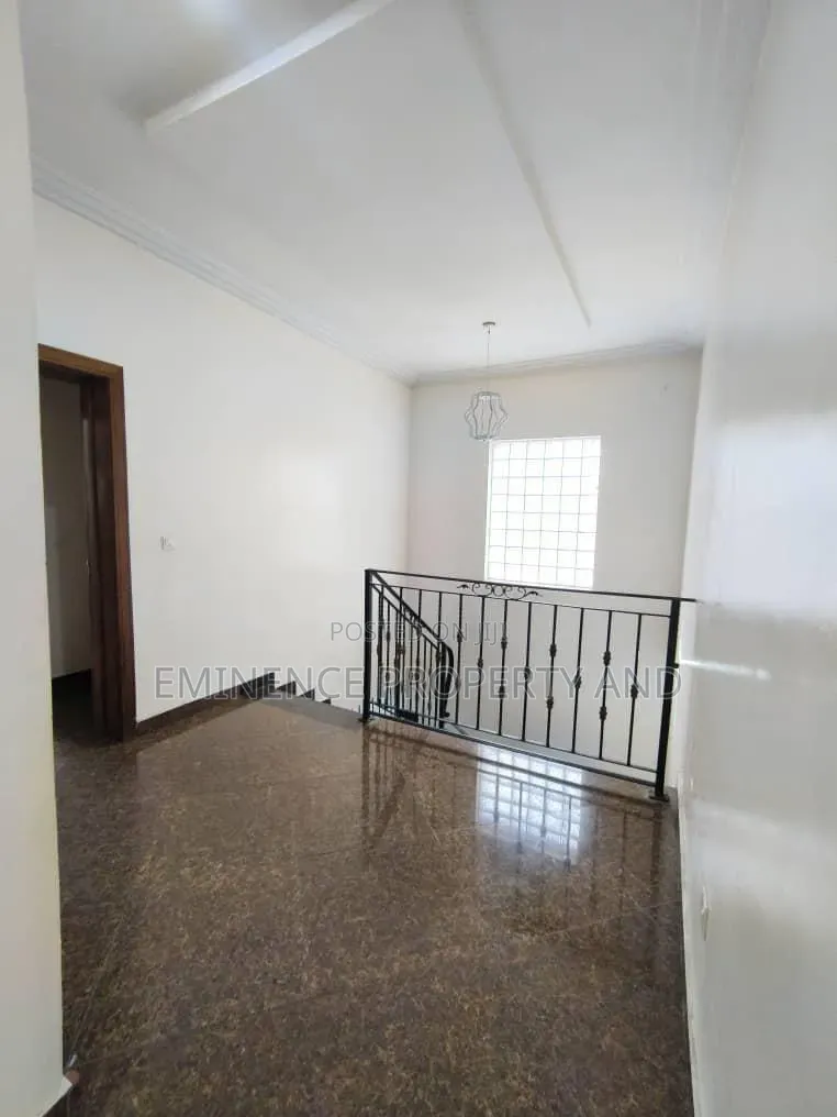 Furnished 3bdrm Duplex in Lekki Phase 1 for rent
