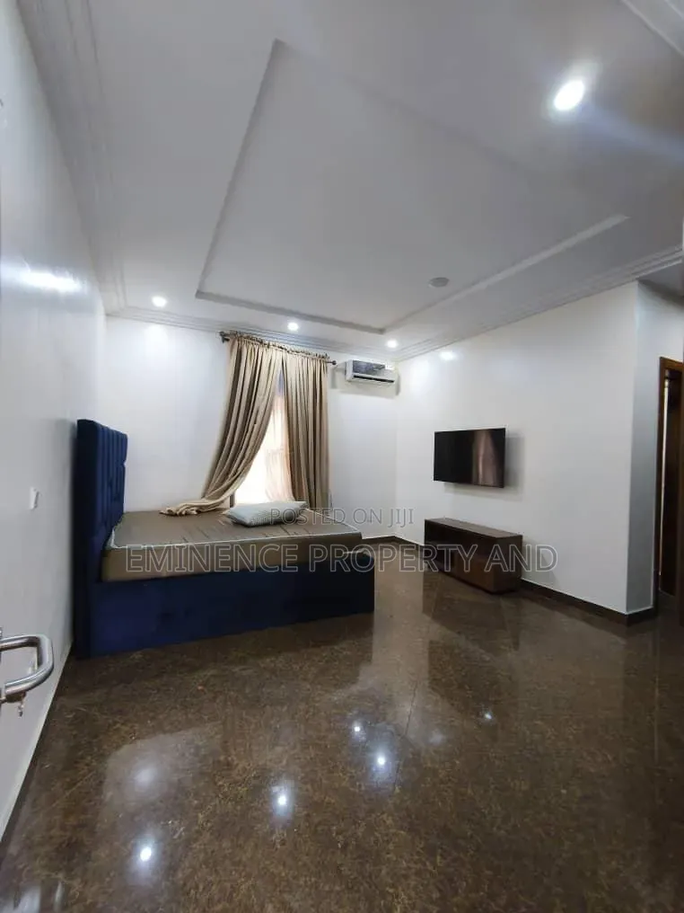 Furnished 3bdrm Duplex in Lekki Phase 1 for rent