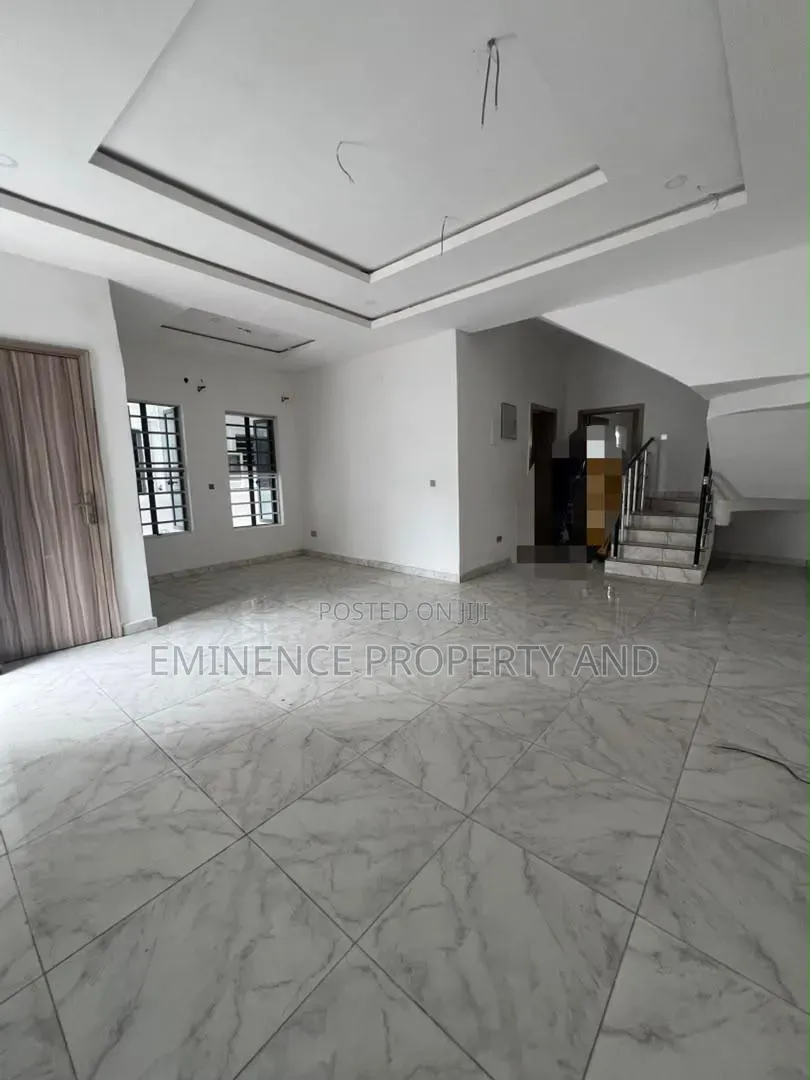 4bdrm Duplex in Lekki Expressway for rent