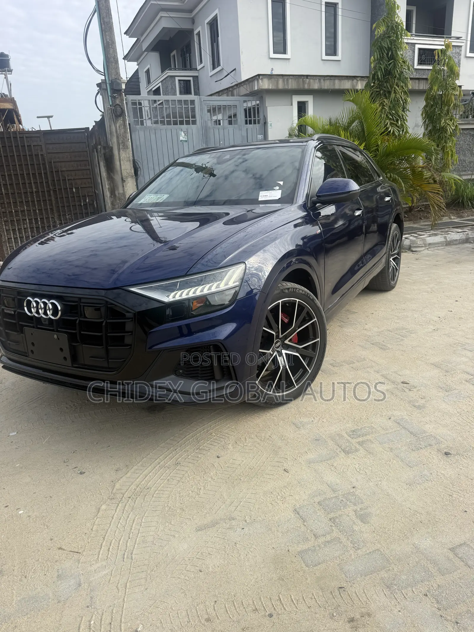Audi Q8 2022 Blue