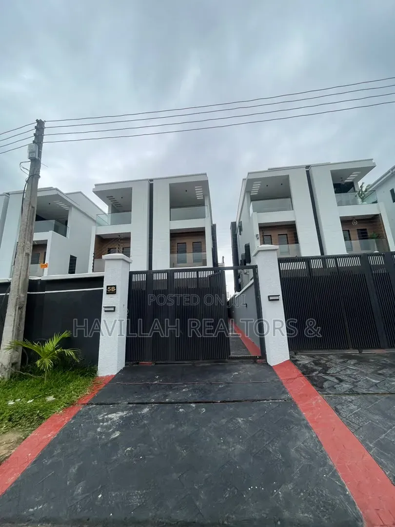 5bdrm Duplex in Ogudu GRA for sale